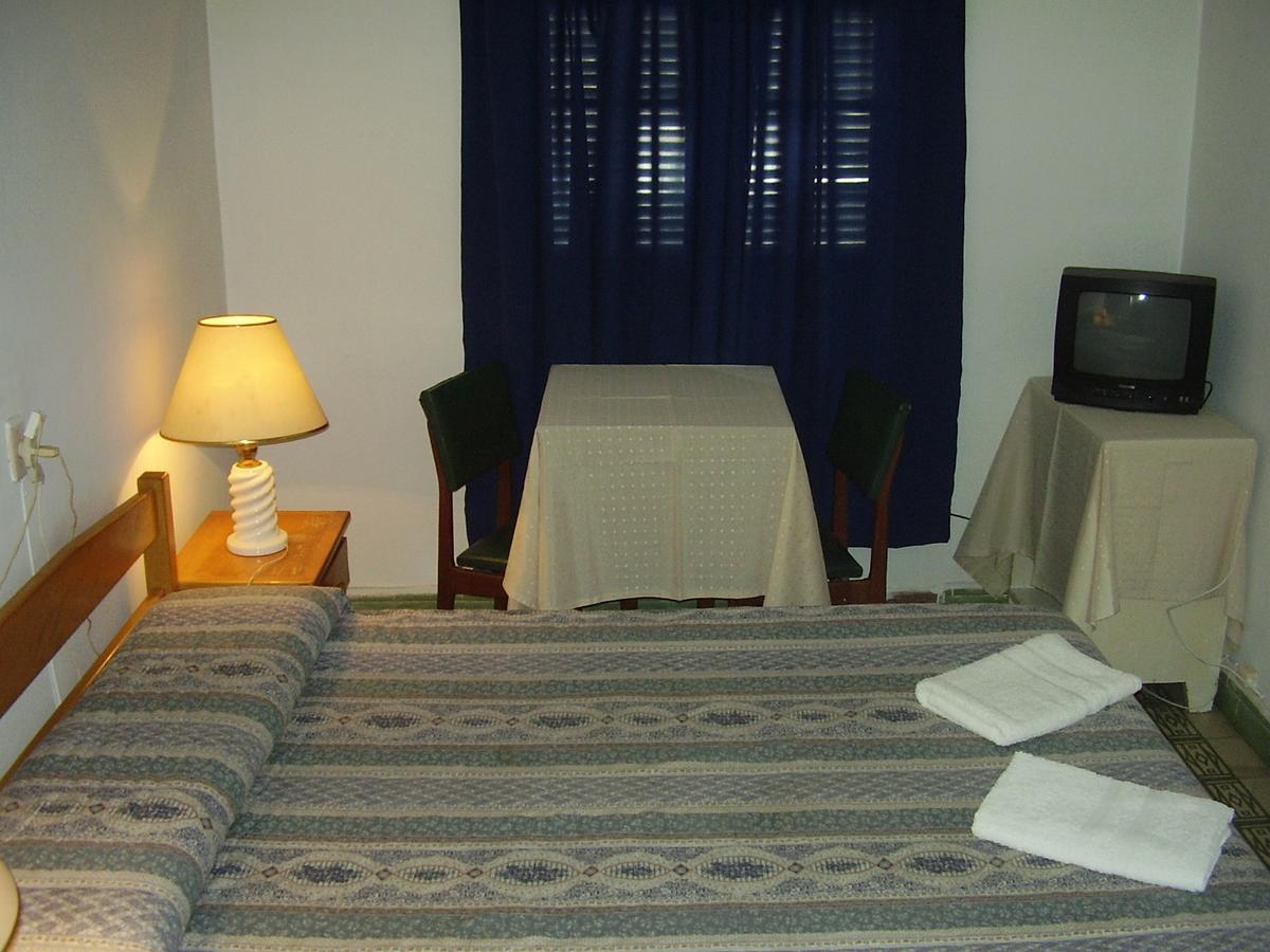 Edificio Sagasti Hotel Piriápolis Buitenkant foto
