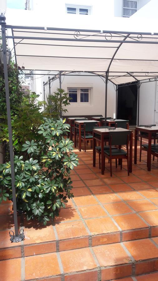Edificio Sagasti Hotel Piriápolis Buitenkant foto